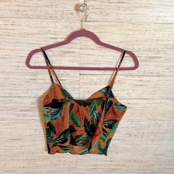TIMING Tropical Crop Top | SIZE S - Picture 2 of 4